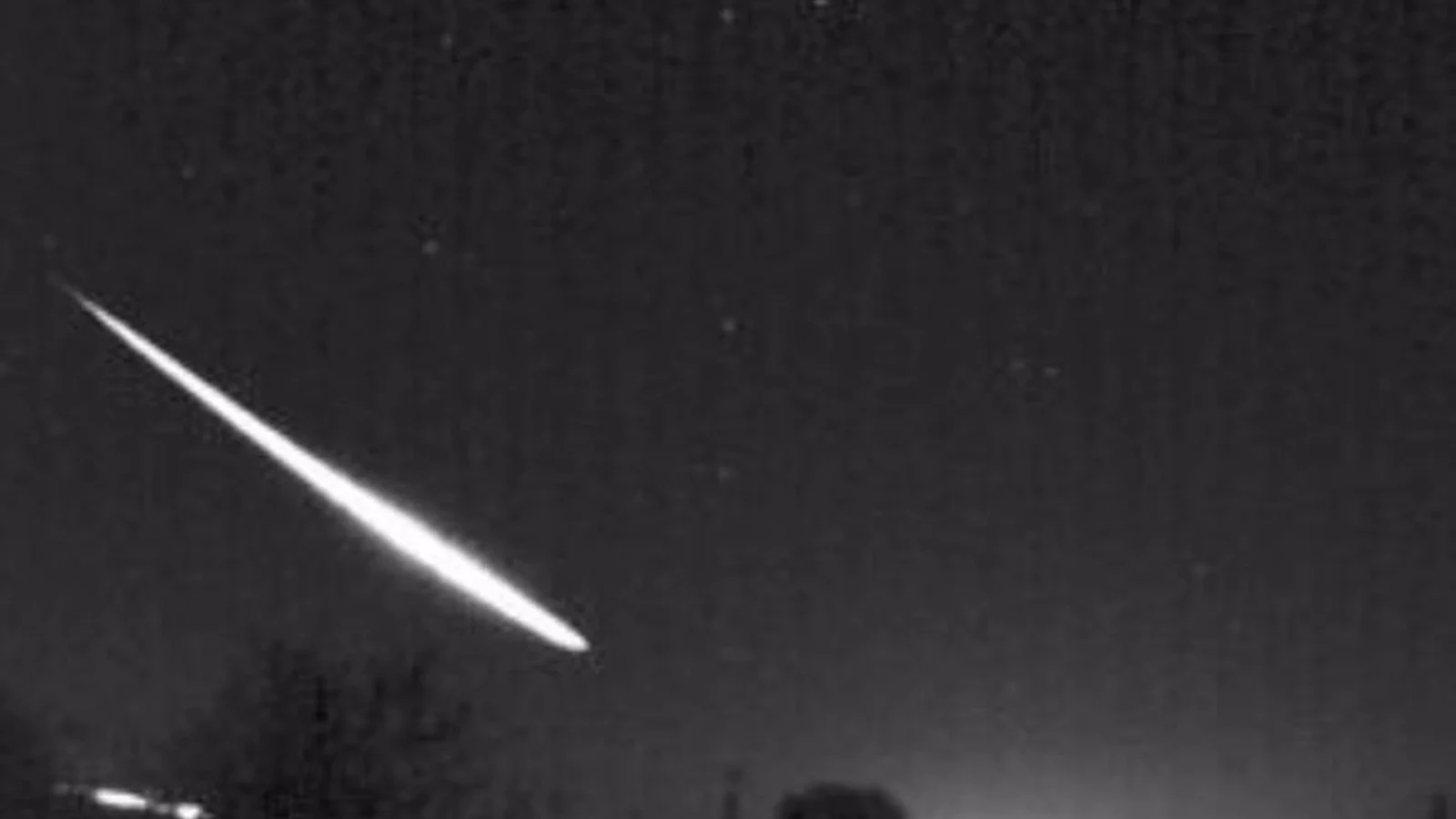 Fireball of light crosses earth