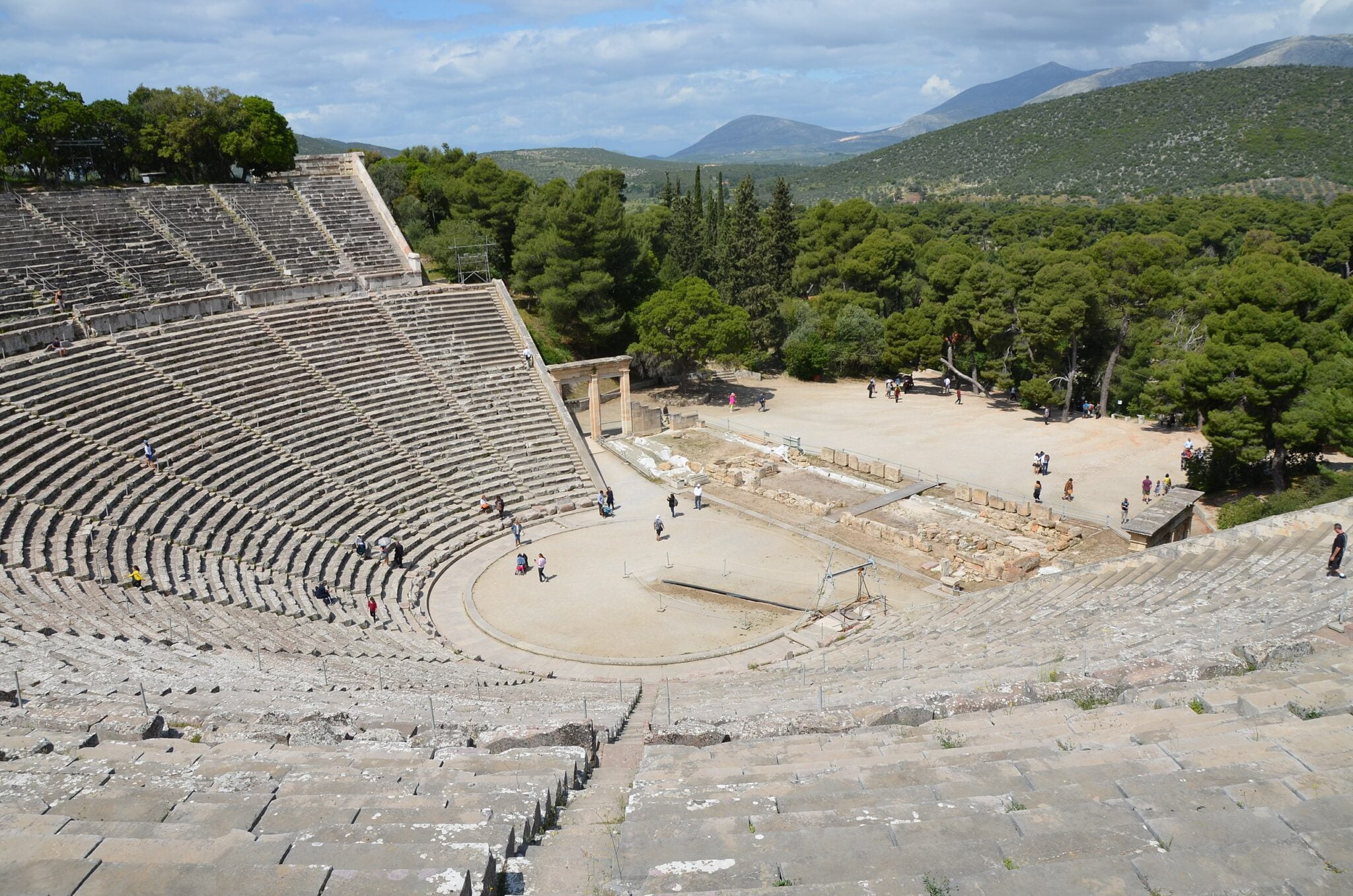 Epidaurus Theater resonance frequencies and ancient sound technology
