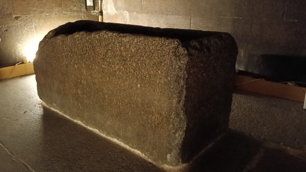 ancient resonant chambers Great Pyramid acoustic properties