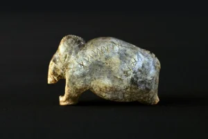 Stone Age Art: 40,000-year-old mammoth figurine from Vogelherd Cave in Germany. Universität Tübingen/Hildegard Jensen
